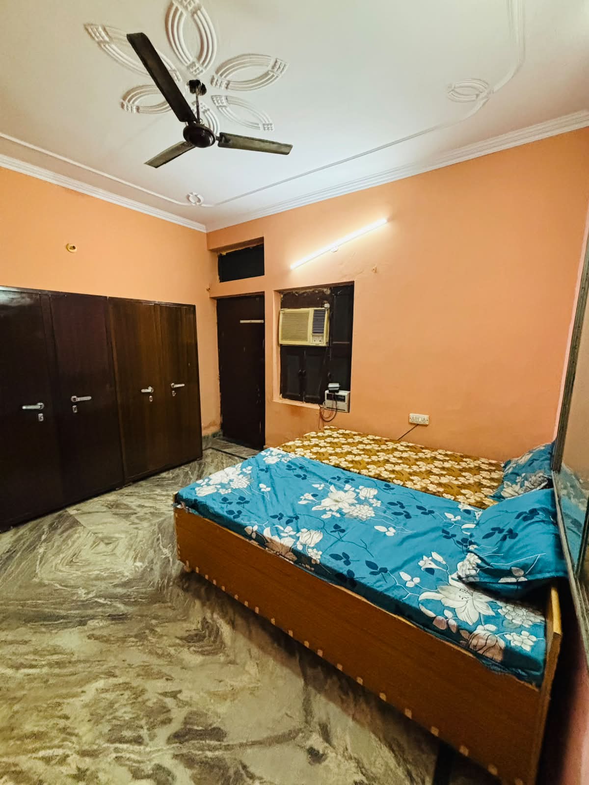Boys PG in Sector 38 Gurgaon Near Medanta Hospital